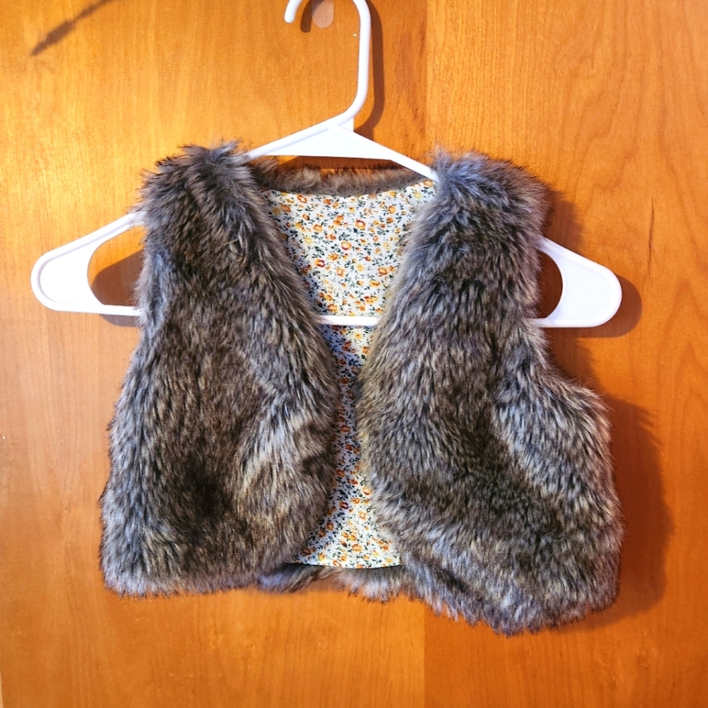 Toddler Faux Fur Reversible Vest Size 3T
